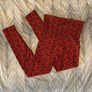 Womens S Stretch Red Black Boho Leggings